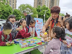 孩子財商如何培養(yǎng)？這個市集東辰娃娃開辦了四屆